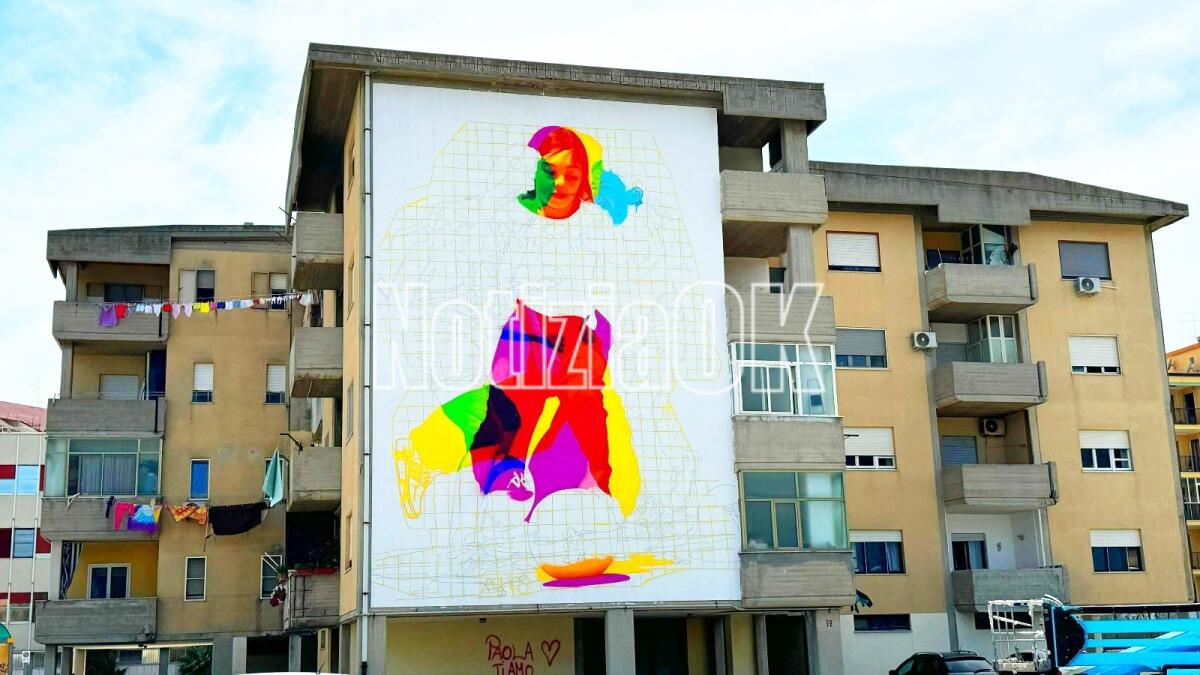 Crotone - I muri della Scintilla si colorano con i sorrisi dei bambini del quartiere - 