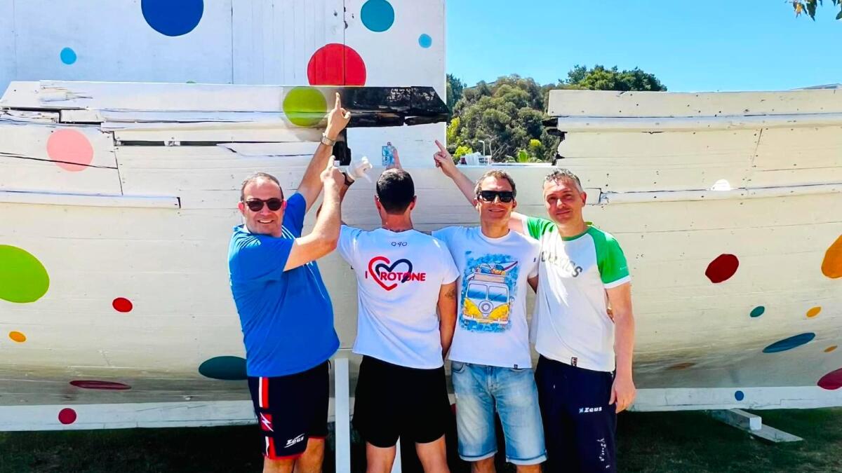 Crotone - Una vera e propria "chiamata ai pennelli" per l'Inno alla vita - 