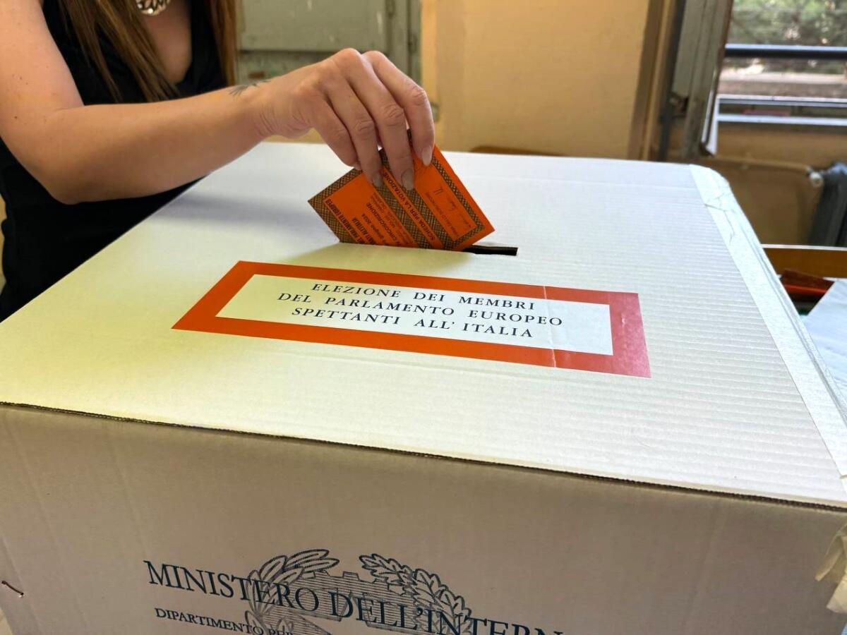 Elezioni Europee 2024 - L'affluenza alle 12;00, Crotone ancora "Cenerentola" - 