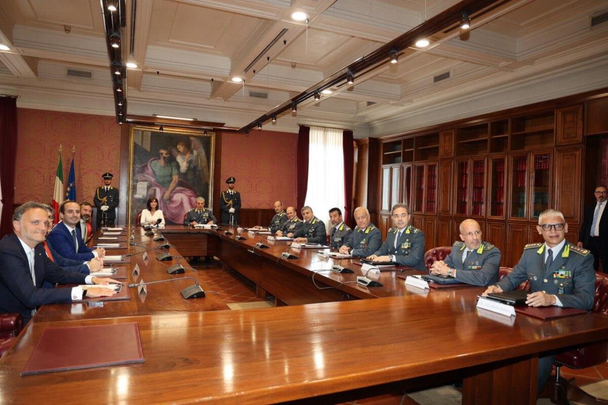 Truffe sulle borse di studio, intesa tra Ministero e Guardia di finanza - 