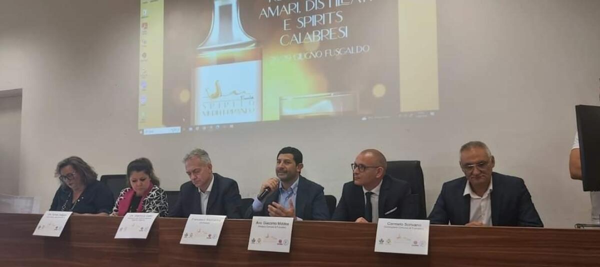 A Fuscaldo brindisi pronti, parte la rassegna Spirito Mediterraneo - 