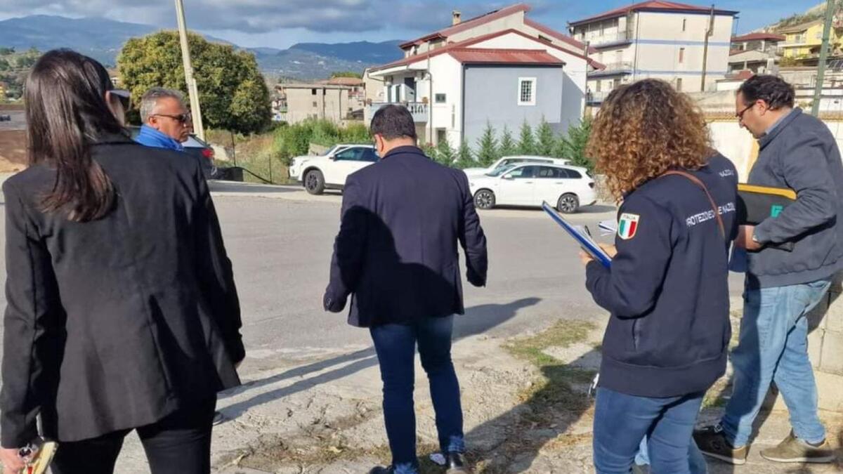 Roccabernarda - Due milioni di euro per i lavori nella zona Stadio-Cimitero - 