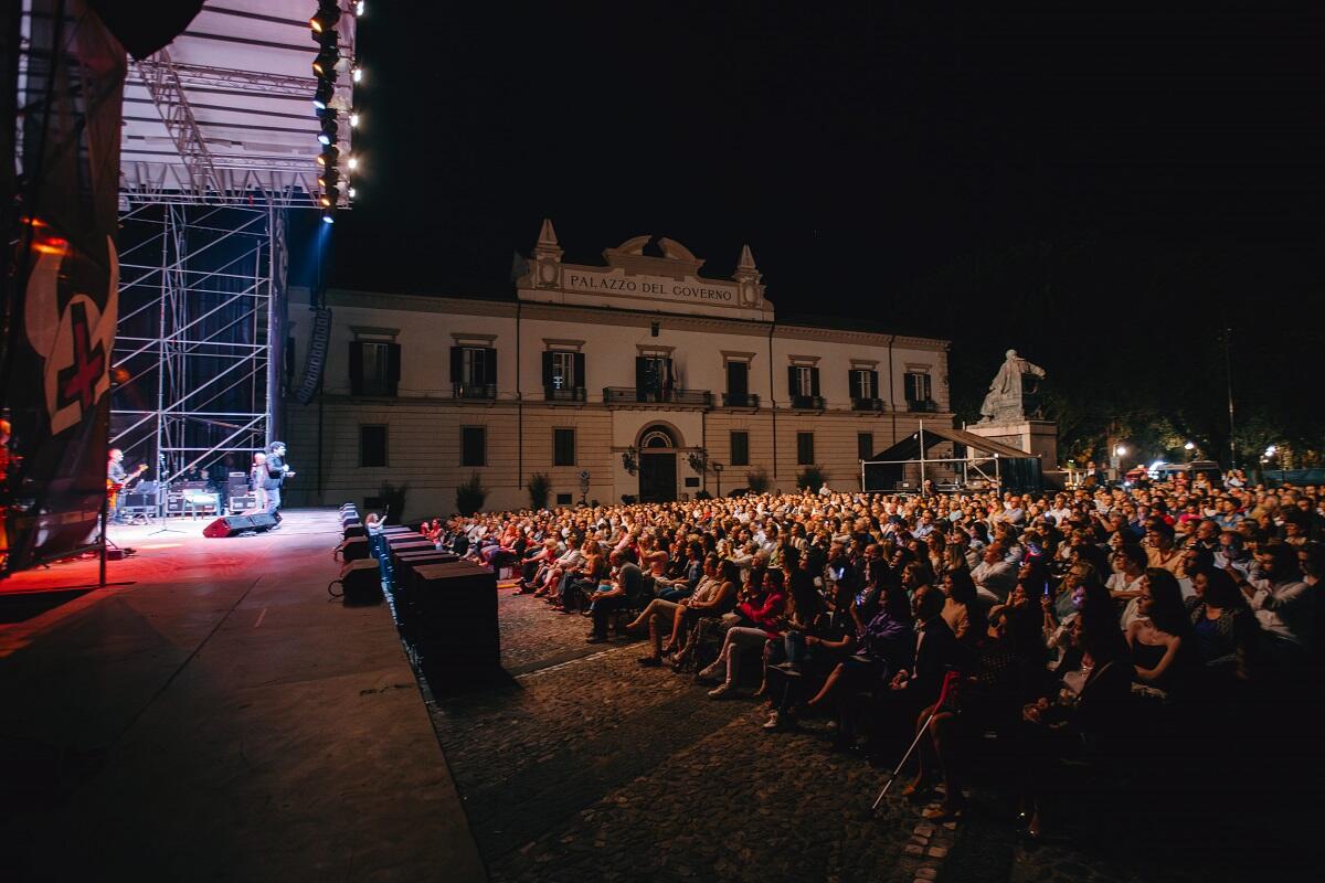 Cosenza - All'Arena Rendano arrivano gli spettacoli: i provvedimenti alla viabilità - 
