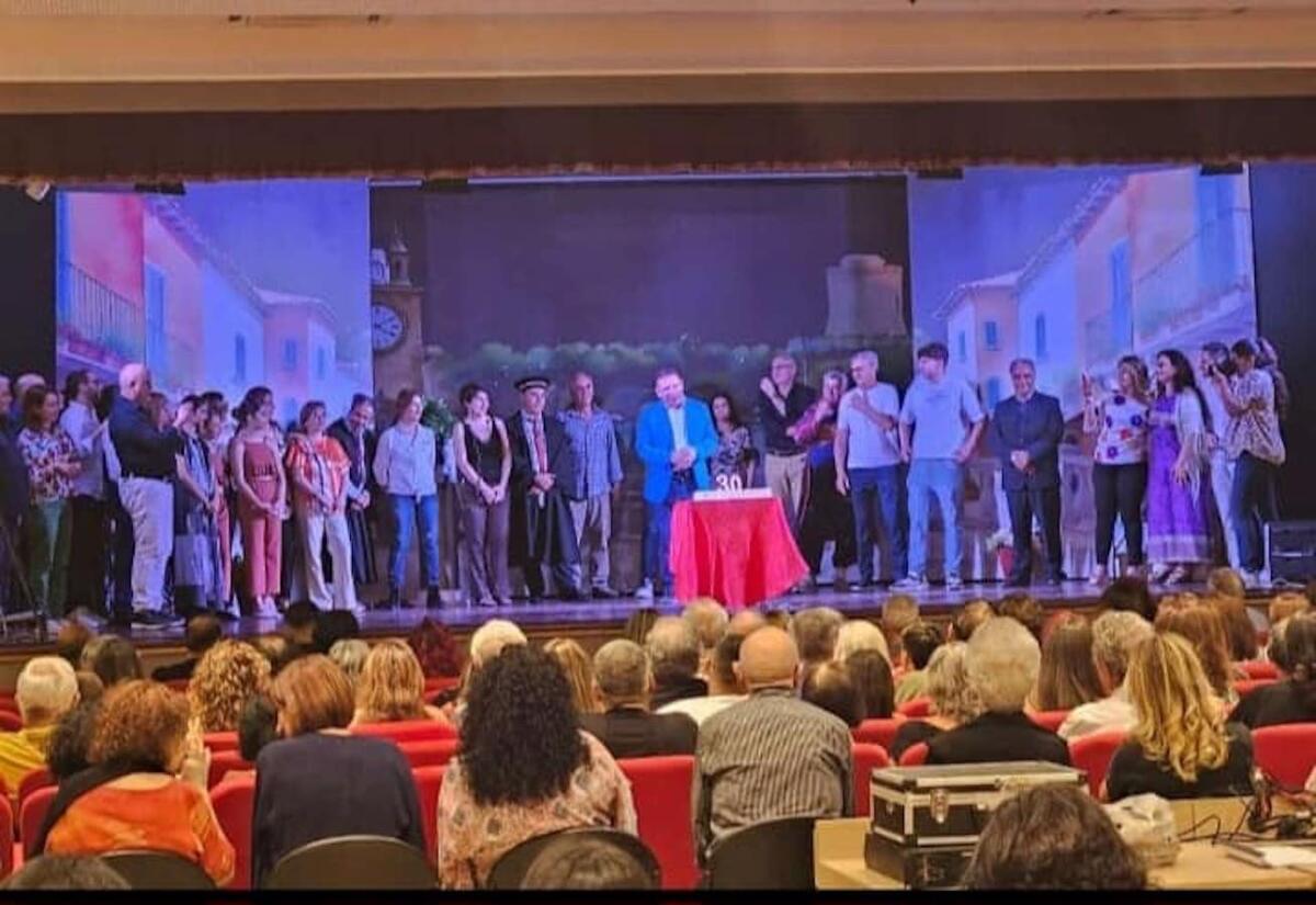 La Compagnia Teatrale Il Sorriso spegne trenta candeline - 