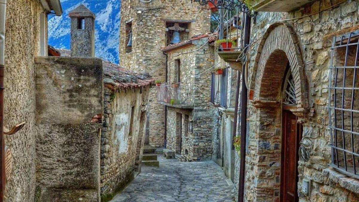 San Lorenzo Bellizzi: al via il Festival organizzato da Manola Sanlo -