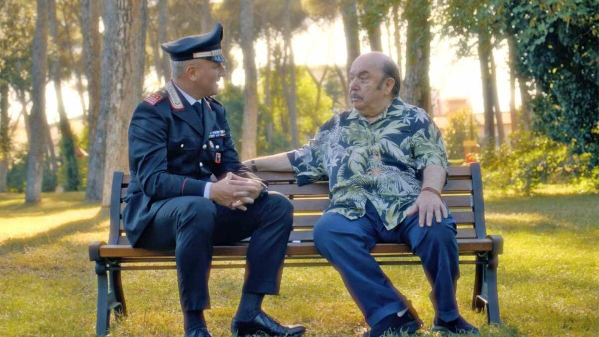 Contro le truffe agli anziani l’Arma arruola un testimonial speciale: Lino Banfi - 