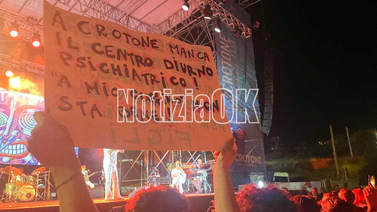 Crotone - ''Manca un centro diurno psichiatrico'': l'appello ad Elio e le storie tese - 