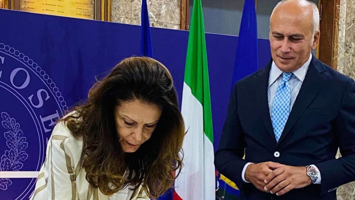 Cosenza - Prima visita ufficiale del nuovo Prefetto, Rosa Maria Padovano - 