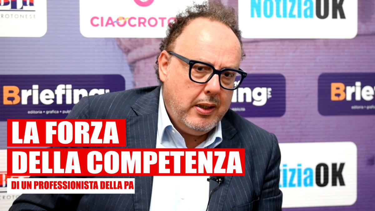 #MaiPiùUltimi - Criscuolo: «A Crotone lo sviluppo si può fare» - 