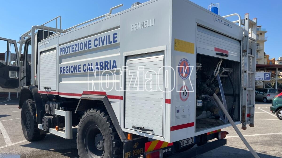 Crisi idrica, a Petilia arriva l'autobotte di acqua - 