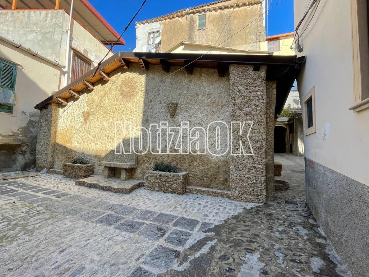 Uno sguardo sul centro storico: u strittu du Prigatorio - 