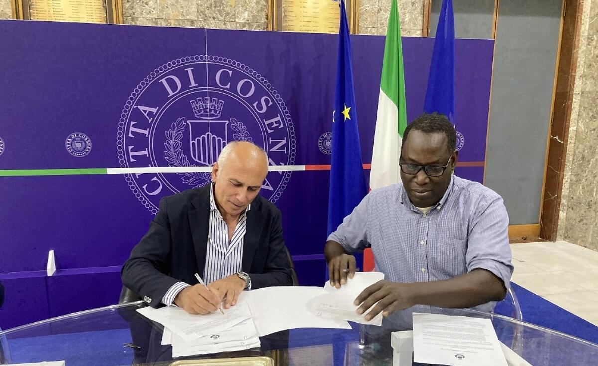 Cosenza, più supporto agli stranieri e apolidi con l'Intecultura - 