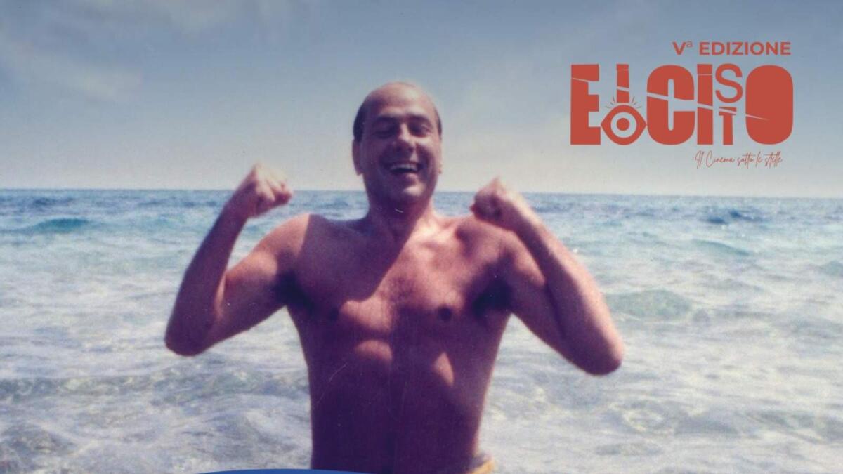 Crotone, proiezione del film ''Il giovane Berlusconi'' per ''E io ci sto'' - 