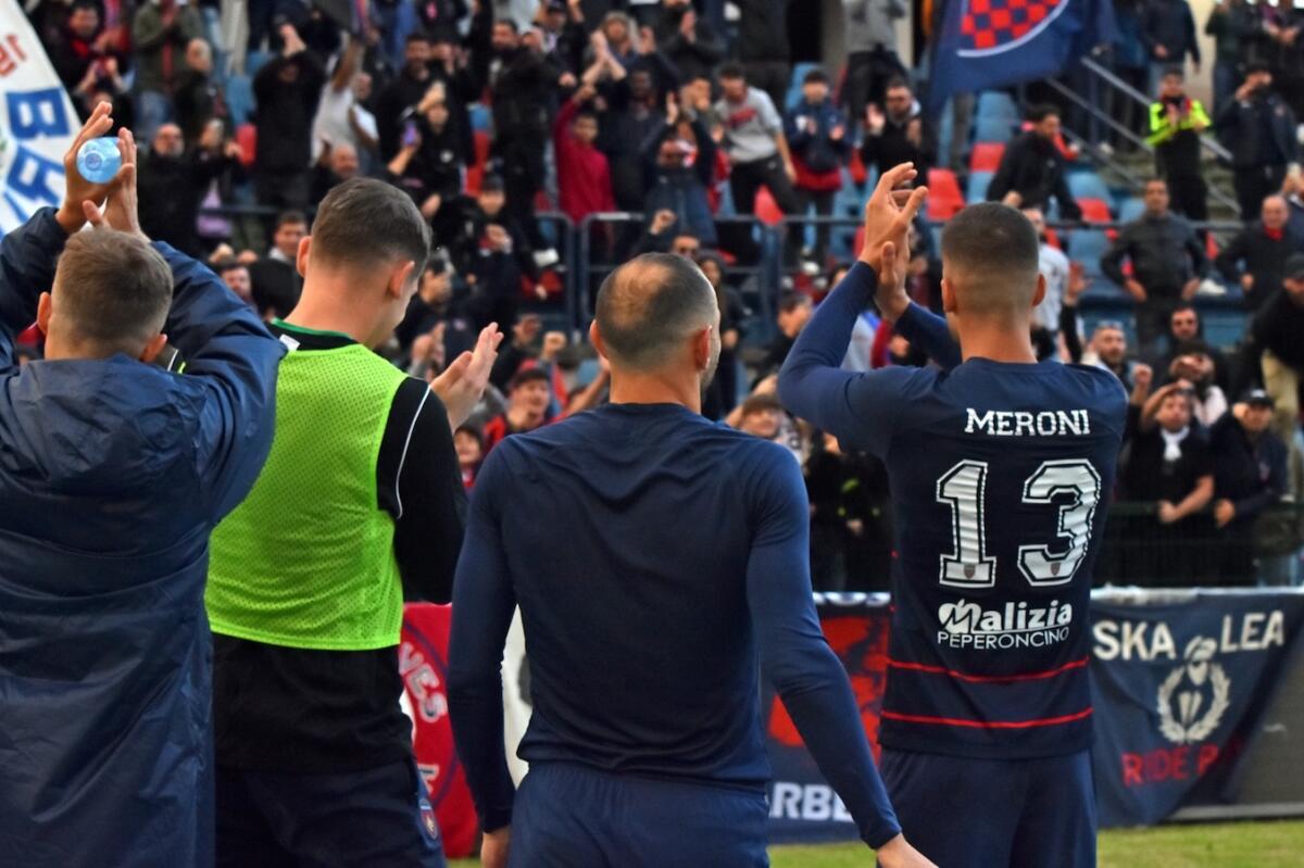 Serie B - Calcio | Ecco Christian Dalle Mura per la difesa del Cosenza - 