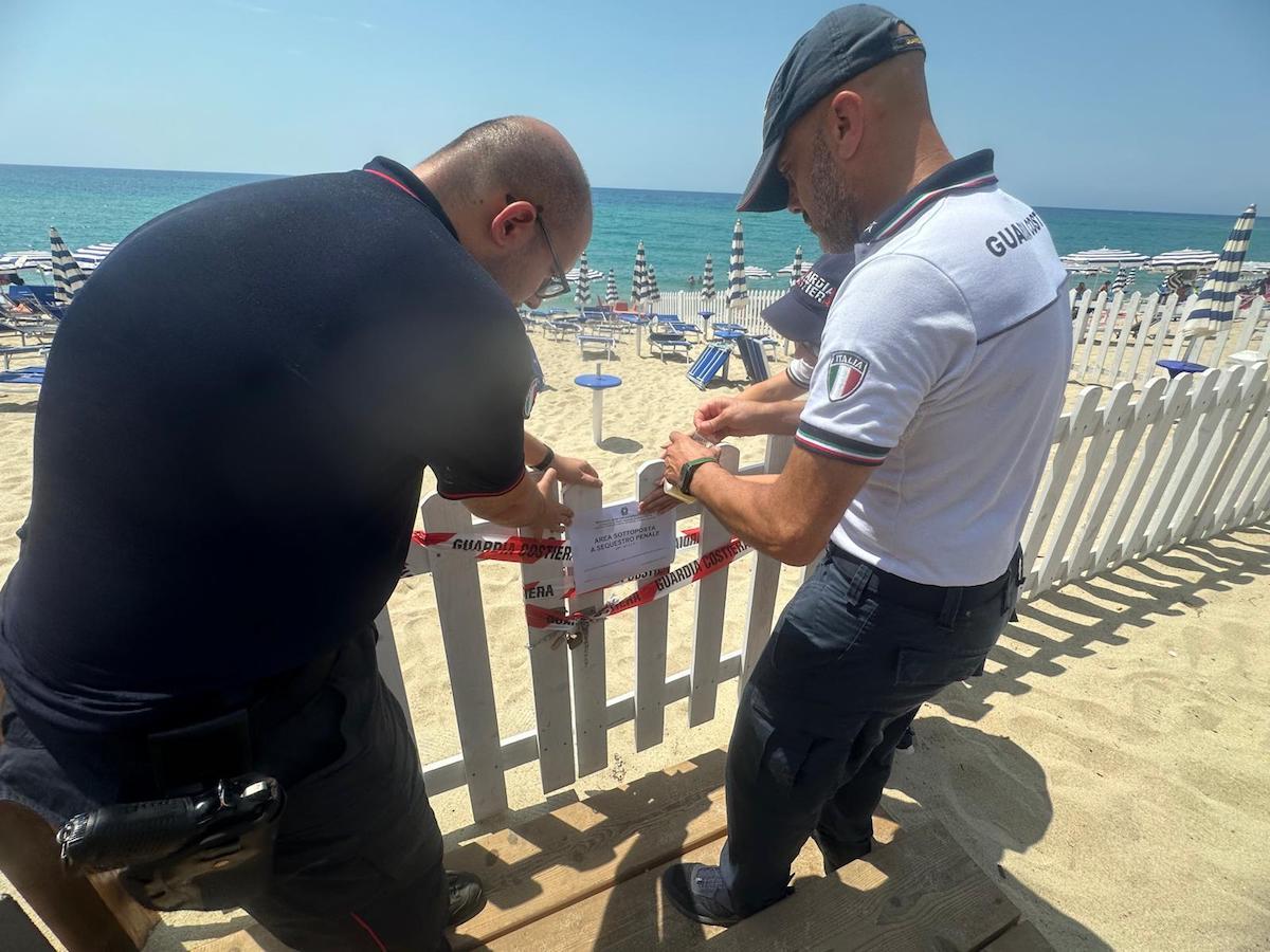 Sequestrato uno stabilimento balneare - 