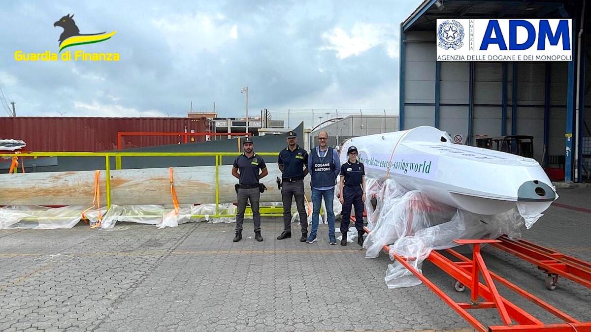 Traffico di Armi - Sequestrati due droni ad uso bellico diretti in Libia -