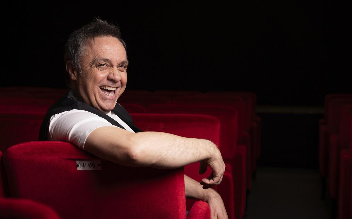 Cirilli &amp; Family: il tour tocca anche tre teatri del cosentino - 