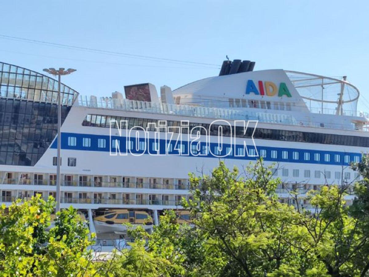 Crotone - Tris di navi in arrivo, più di tremila crocieristi in arrivo - 