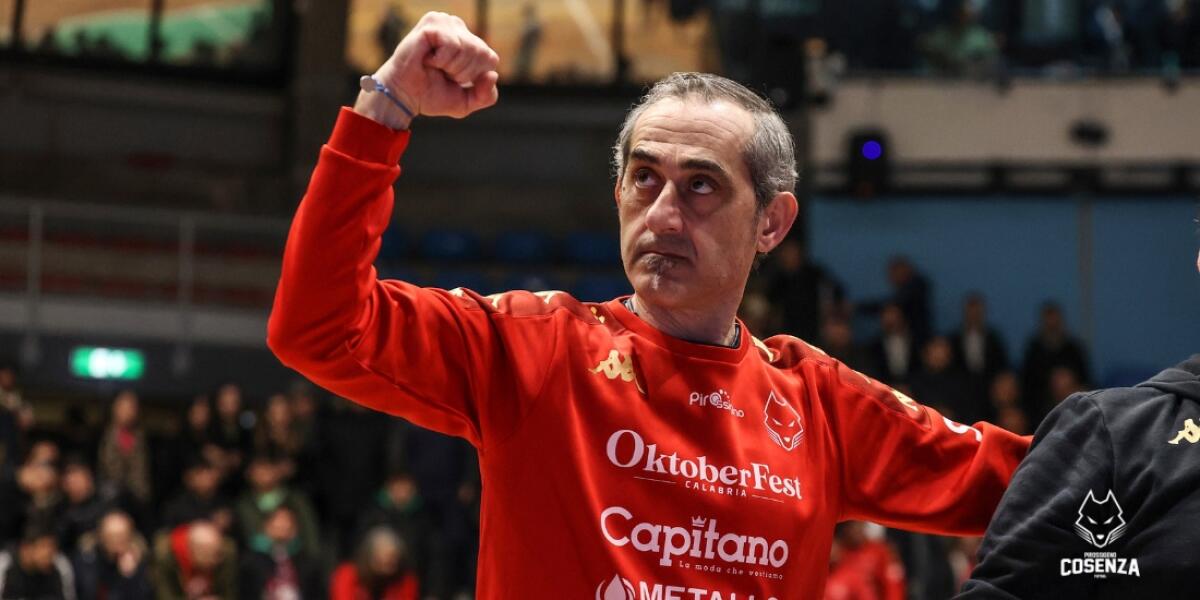 Calcio a 5 - Lo Gatto confermato preparatore dei portieri della Pirosiggeno Cosenza - 
