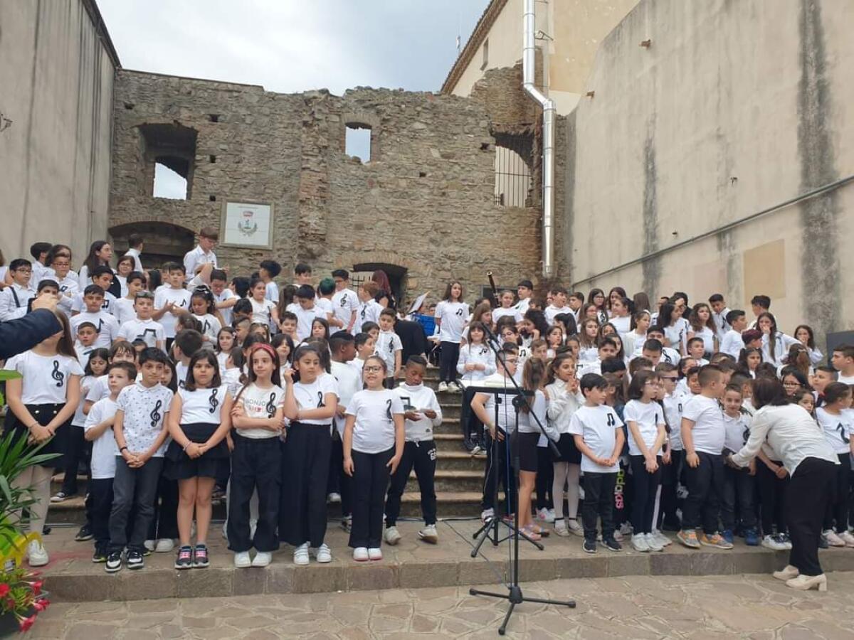 Mandatoriccio - Inaugurato l’inno dell’Istituto comprensivo statale - 