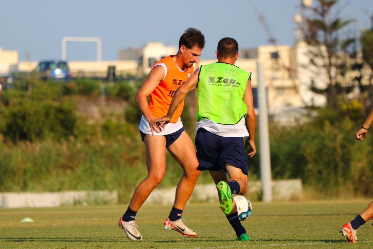 Calciomercato - In arrivo un altro rinforzo per la difesa del Crotone - 