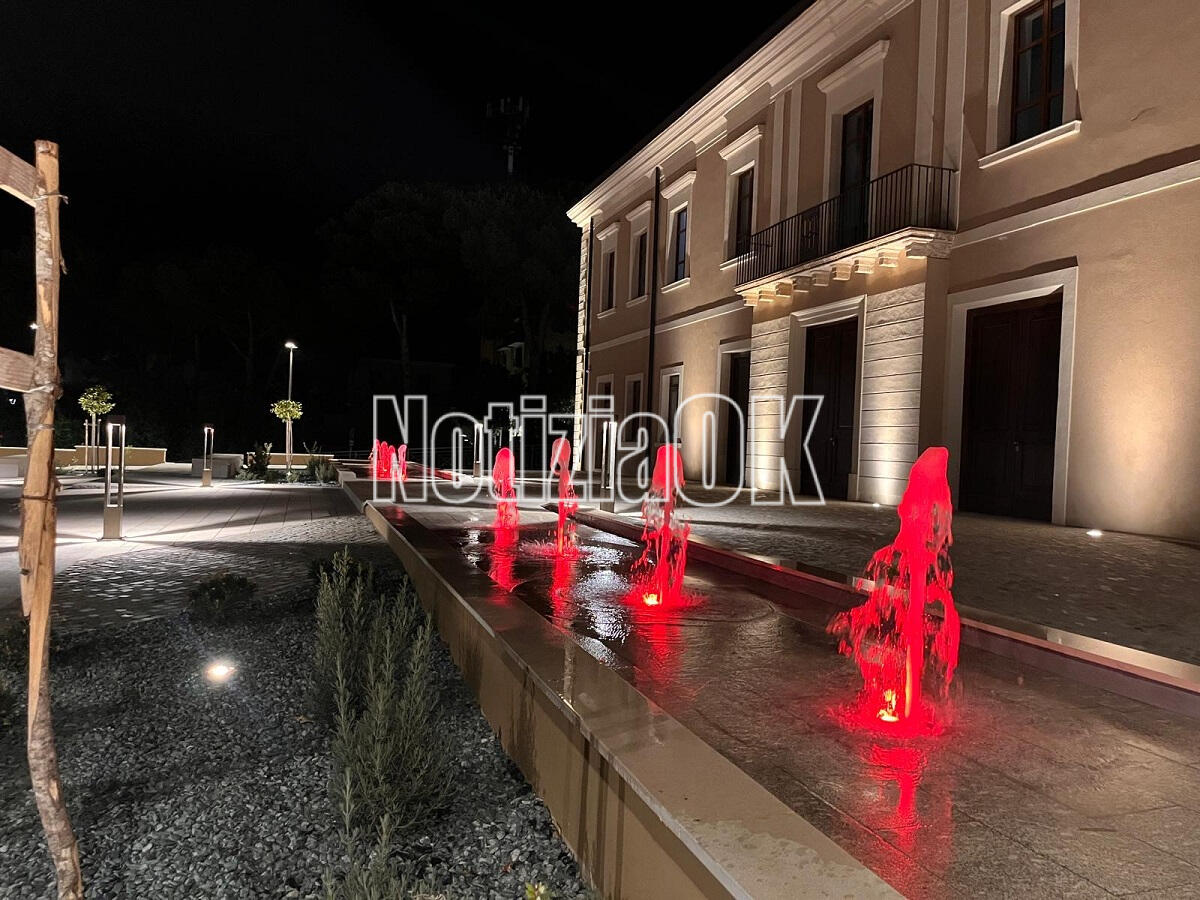 Crotone - Dai giochi d'acqua alle piante di corbezzolo: il Teatro comincia a vivere [FOTO] - 