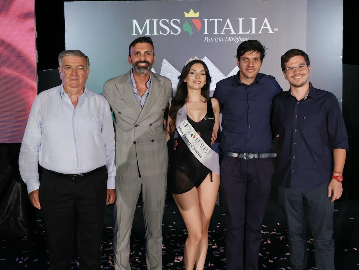 Da Spezzano della Sila alle prefinali nazionali di Miss Italia, il sogno di Maria Rosaria continua - 