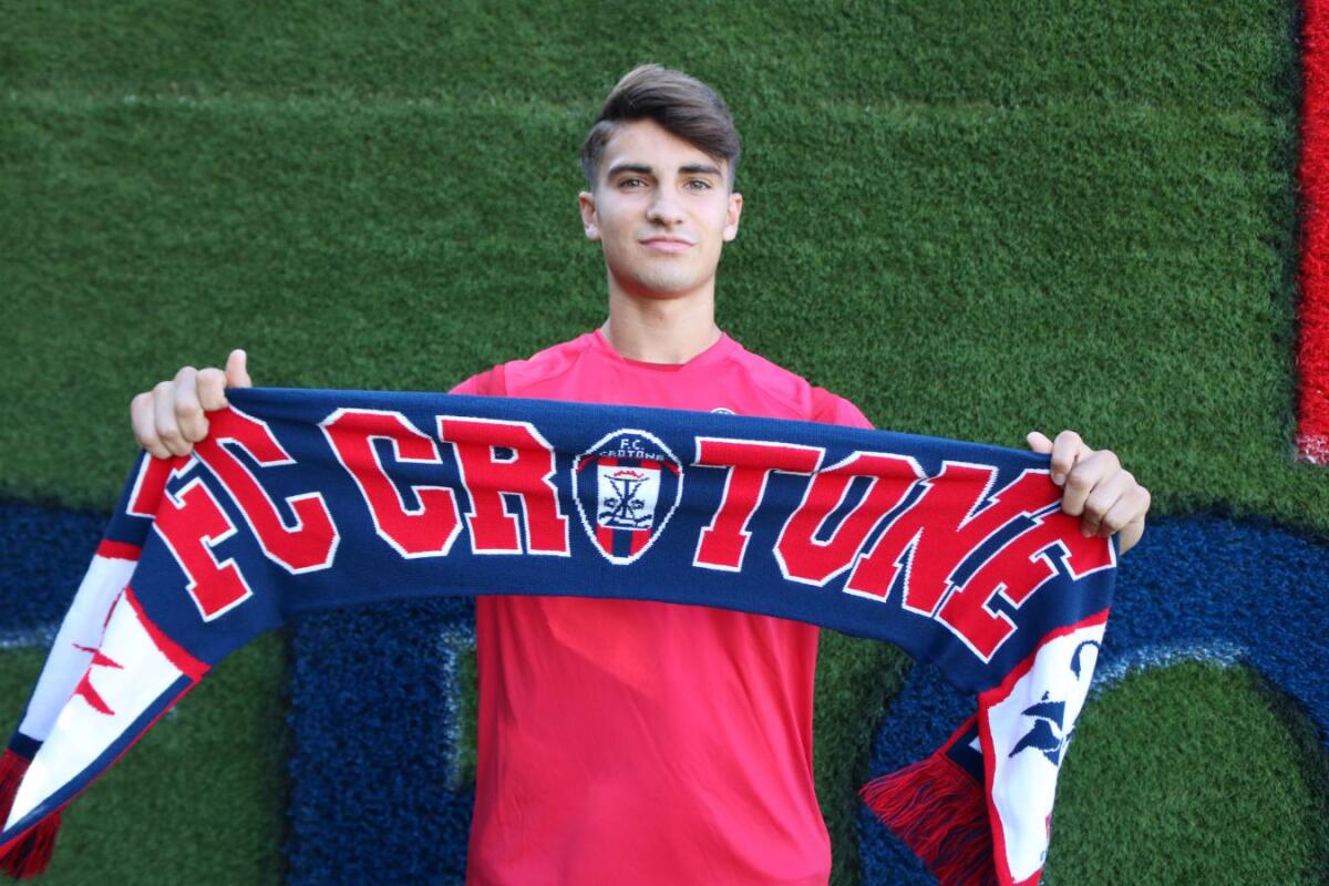 Calciomercato - Crotone | Scambio con la Juve Stabia, arriva un giovane attaccante - 