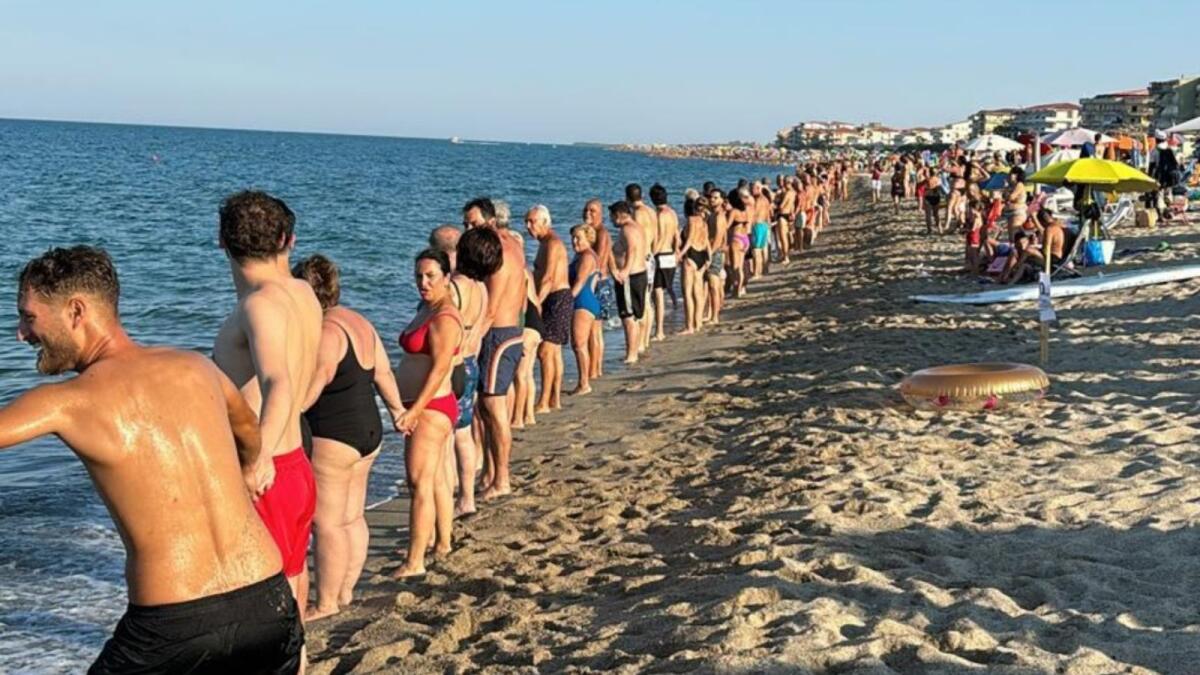 Il tuffo più lungo del mondo lungo 4 KM grazie alla Pro Loco di Strongoli - 