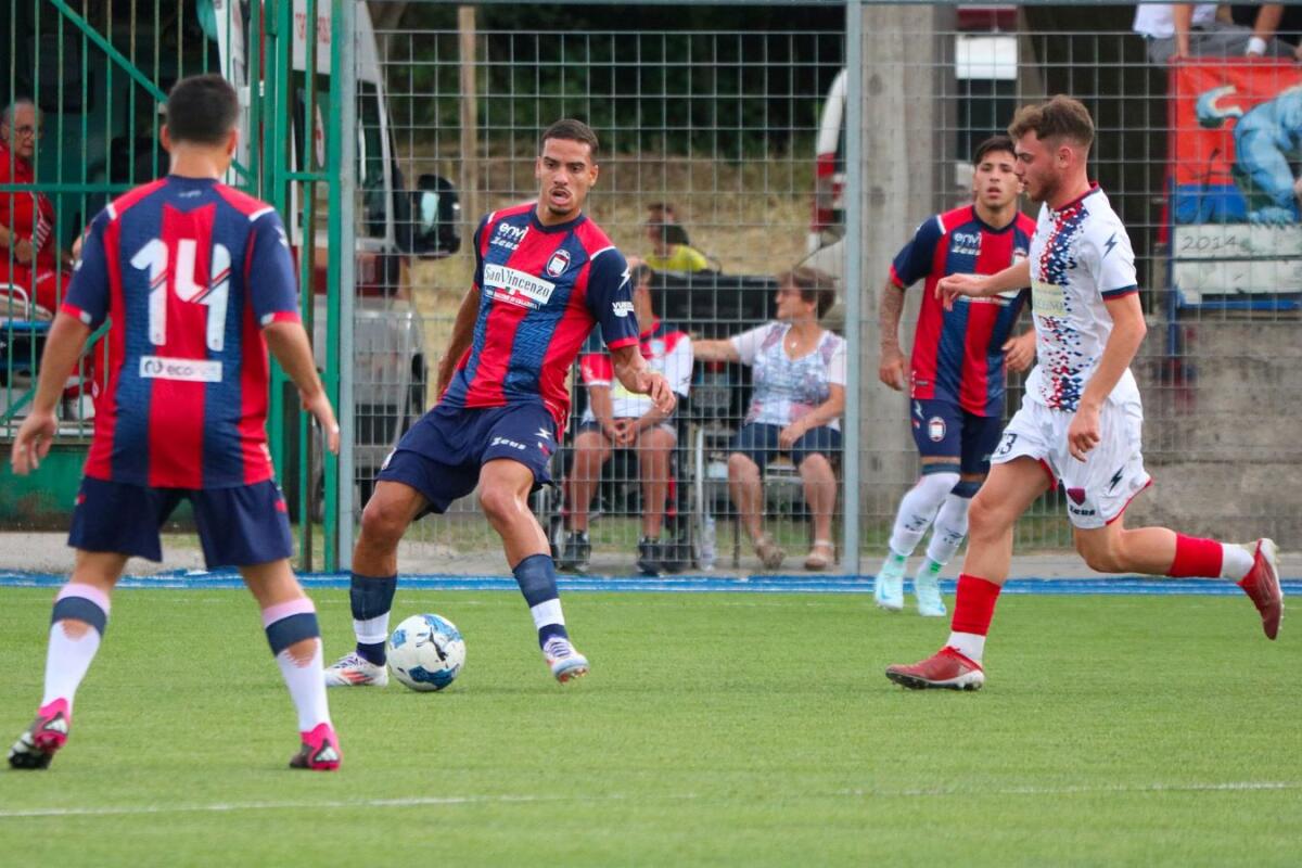 #CrotoneMessina - Coppa Italia | Mister Longo sceglie i convocati per domani - 