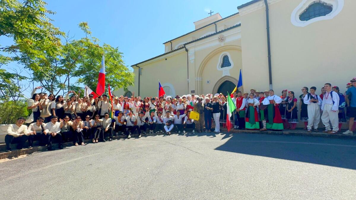 Castrovillari - Suggestiva la “Messa della Pace” che ha unito in un unico credo popoli di diverse religioni - 