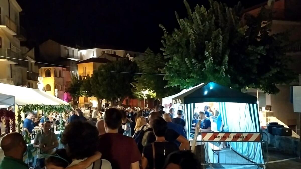 Verbicaro - La strada del vino e dei sapori: in migliaia per 12esima edizione (Foto Gallery) -