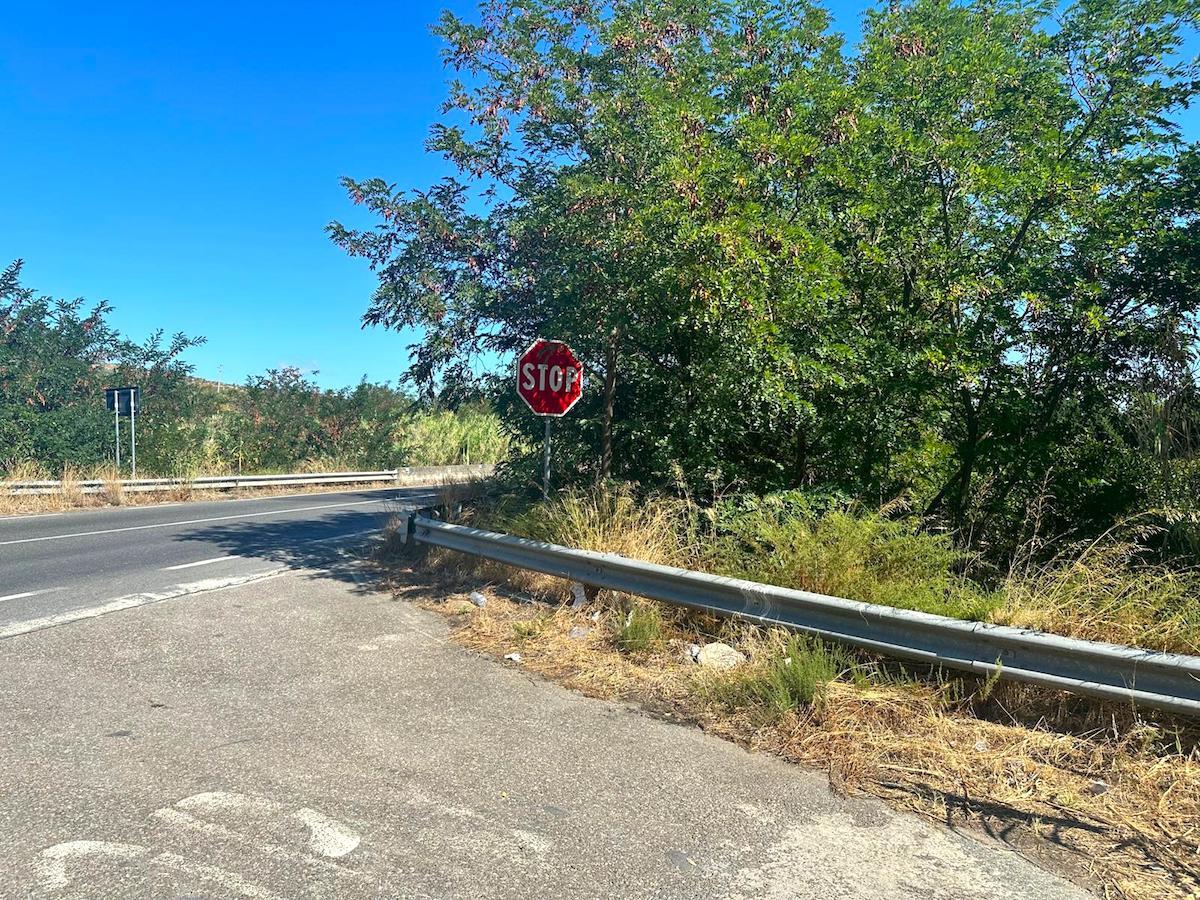 Basta Vittime Sulla Strada Statale 106 chiede la rimozione della dirigenza calabrese dell'Anas - SS 106 - incrocio Sant’Andrea Apostolo - Foto Basta vittime sulla SS 106