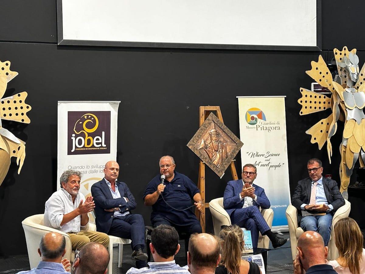 Crotone - Con Massimo Osanna "un viaggio alle origini della Magna Grecia" - 