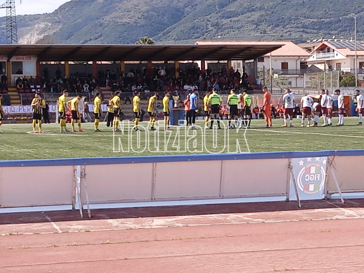 Calcio - Colpo di mercato per l'Aek Crotone, arriva un rinforzo di categoria superiore - 