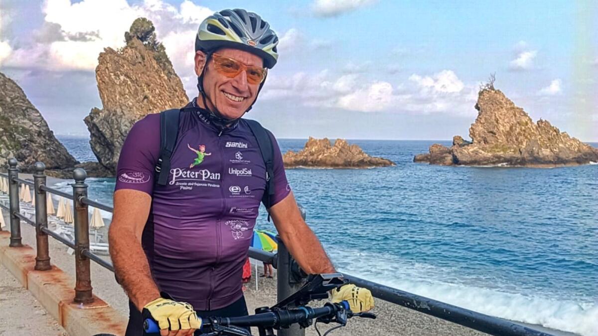 Il viaggio attraverso la Calabria per la Lotta contro il Cancro, tappa anche in provincia di Crotone - Tato Ferraro