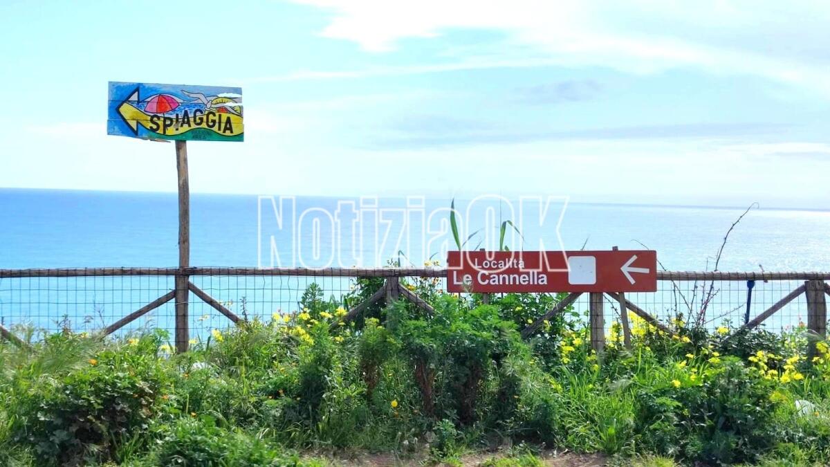 Isola C.R. - Si inaugura il lungomare a Le Cannella - 