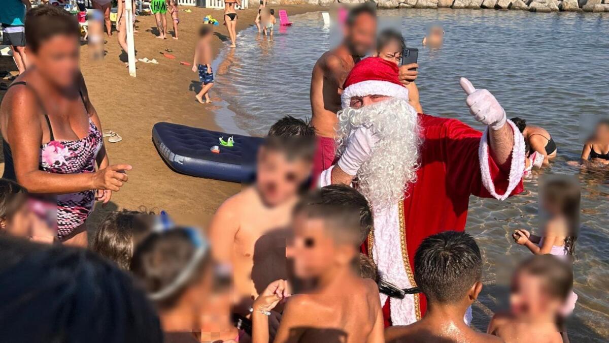 Crotone - Un Ferragosto ok con Babbo Natale - 