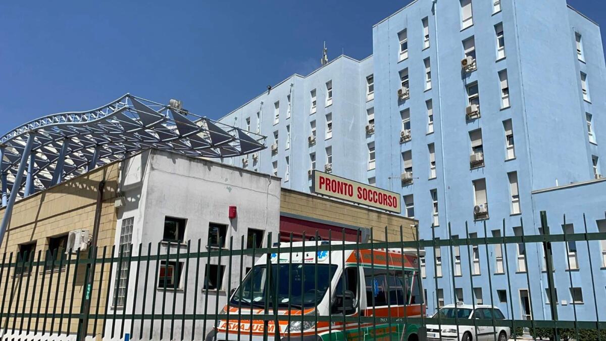 Crotone - Aggressione a Medici e Infermieri | Tomaino (Uil): «Condanniamo fermamente questa inaccettabile violenza» - 
