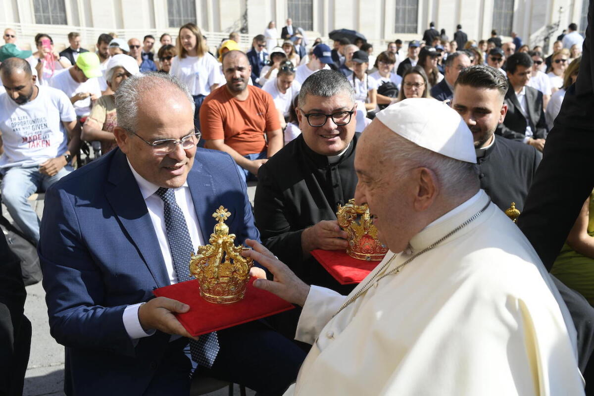 Michele Affidato, orafo della Santa Sede, ha incontrato Papa Francesco - 
