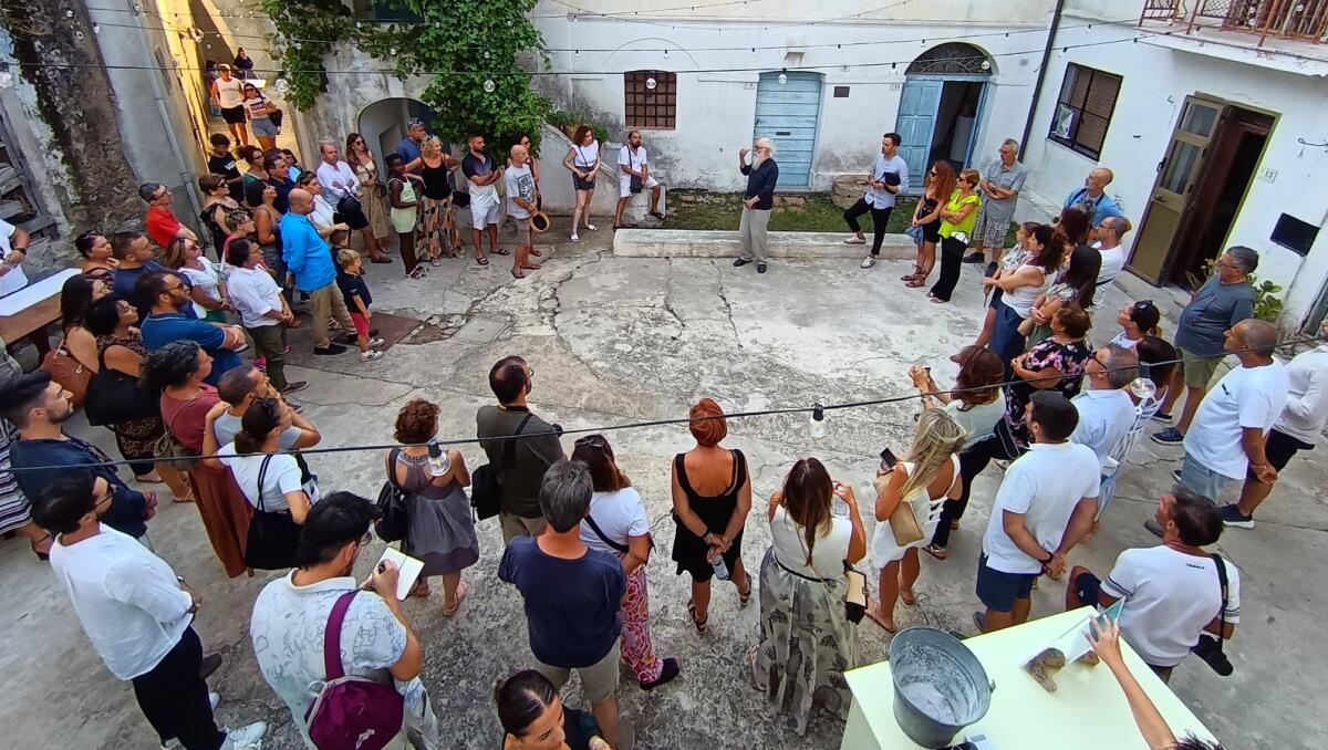 Successo a Strongoli per il viaggio nelle antiche dimore di Petelia - 