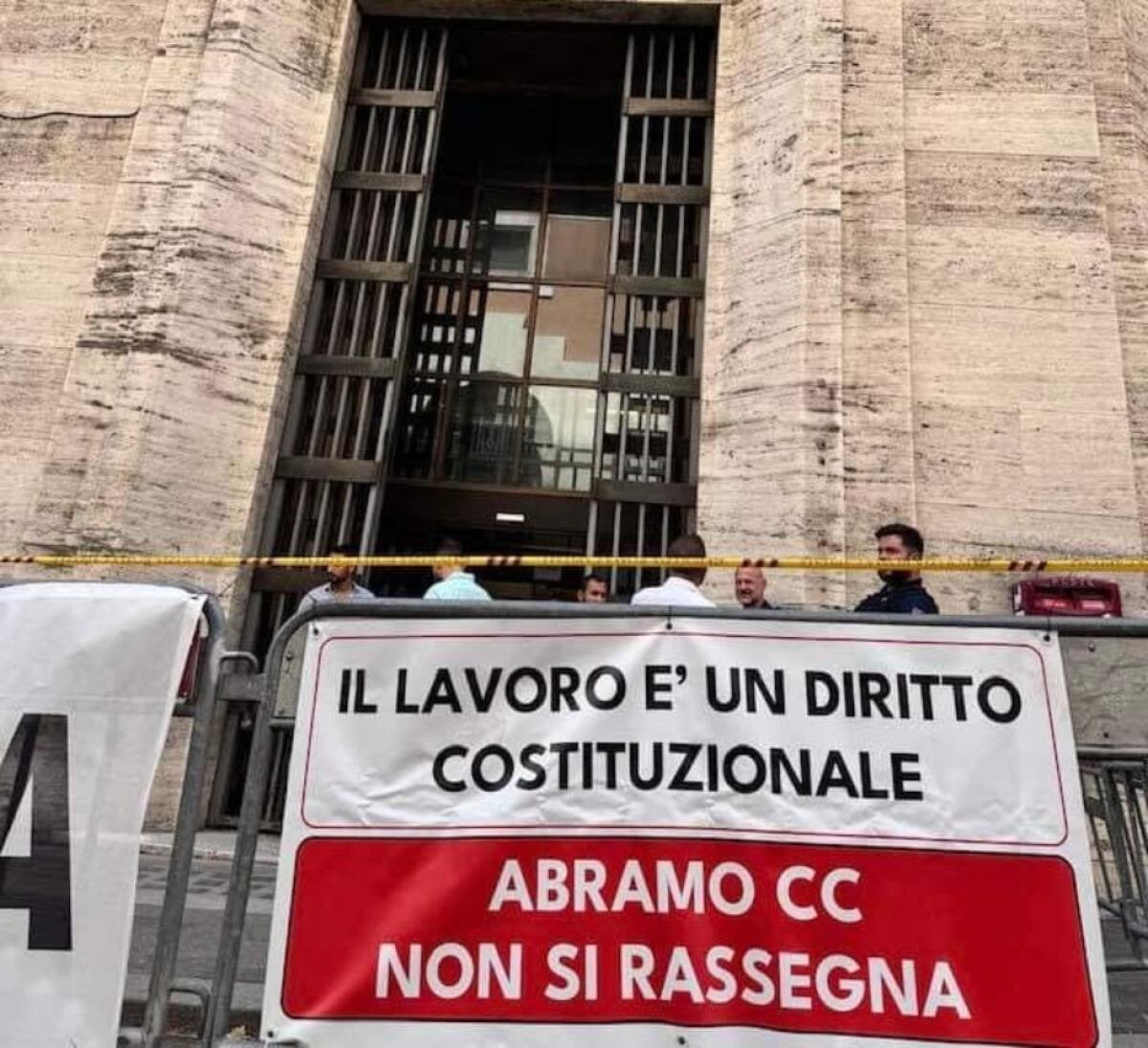 A Roma il tavolo per la vertenza Abramo, i lavoratori: "Non ci rassegniamo" - 