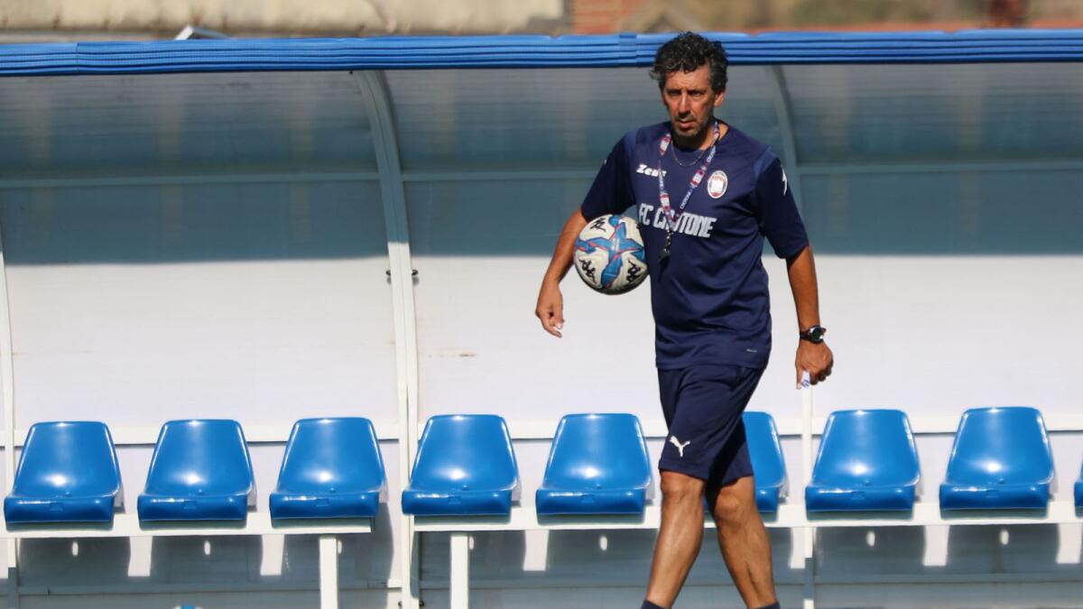 Calciomercato | Il Crotone scopre giovani promesse: in rossoblù arriva Cucinotta - Mister Francesco Lomonaco