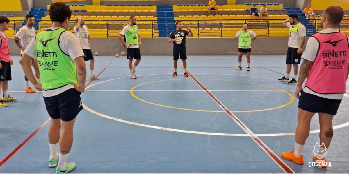 Calcio a 5 - Oggi test amichevole per la Pirossigeno Cosenza - Pirossigeno Cosenza