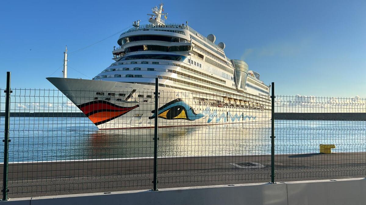 Crotone - L'Aida Blu di nuovo a Crotone, simbolo di una città che può fare turismo - 