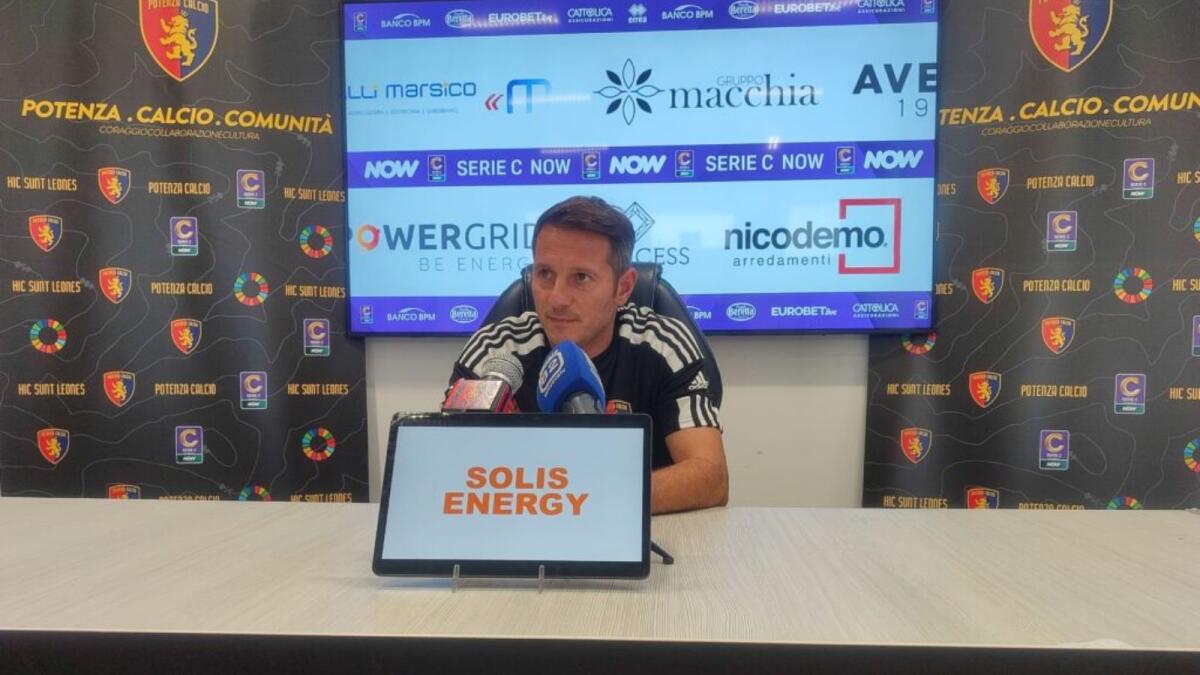 #PotenzaCrotone 3-3 | Mister De Giorgio: «Meritavamo di vincere» - L'allenaotre del Potenza Pietro De Giorgio - Foto: Potenza Calcio