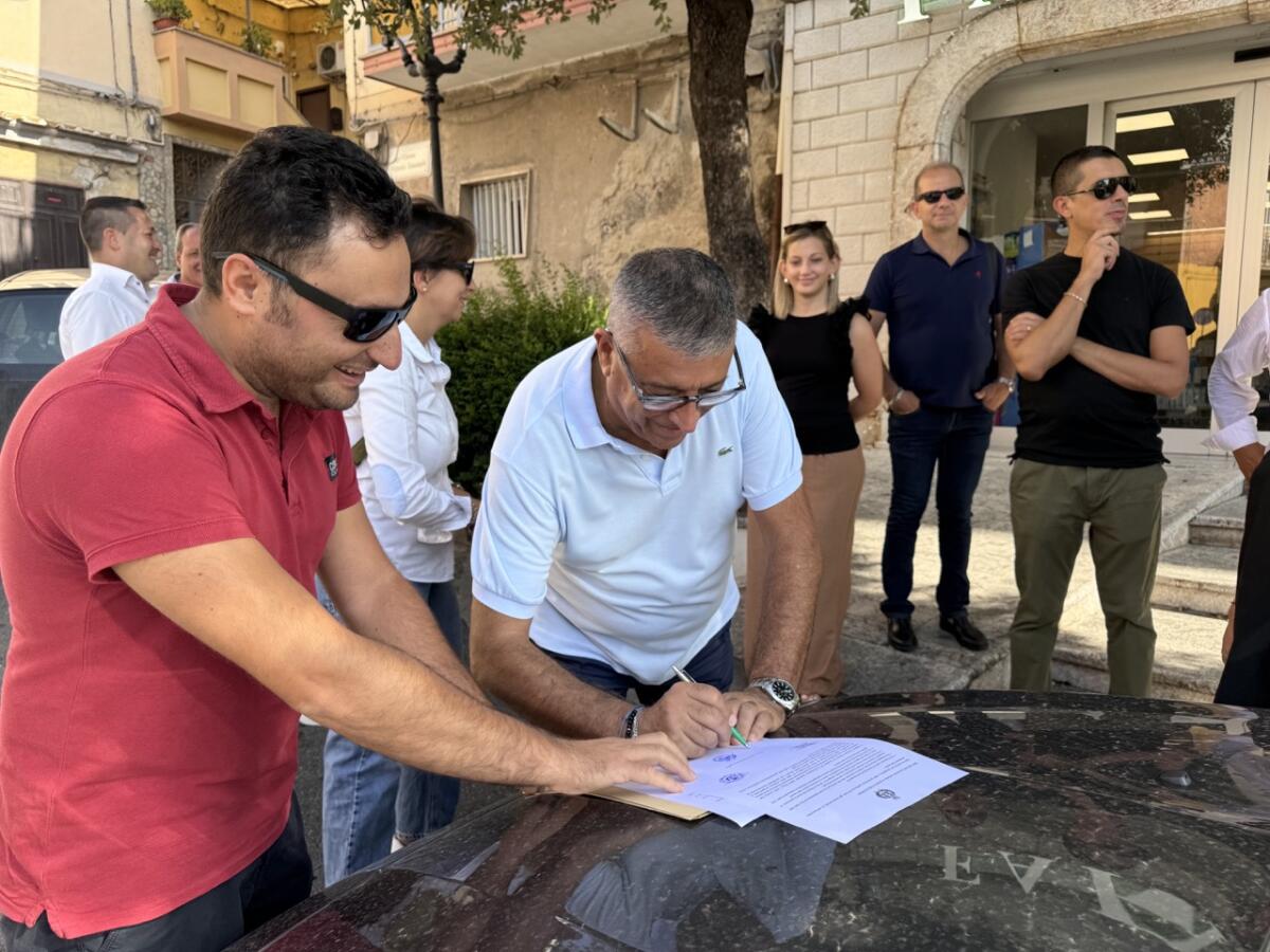 Cassano - Al via i lavori di abbattimento delle barriere architettoniche in centro - 