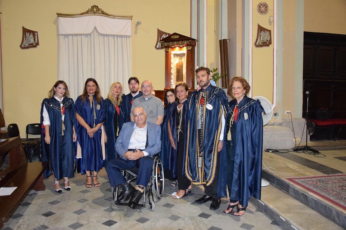 Crotone, vestizione dei nuovi membri della Confraternita della Beata Vergine Maria di Capo Colonna - 