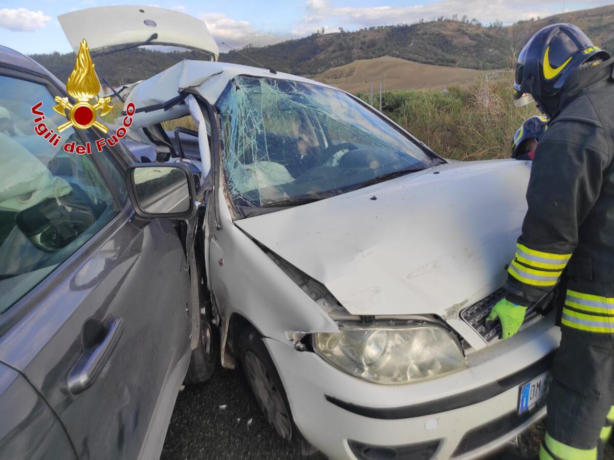 Incidente mortale sulla strada provinciale Cutro-Crotone - 