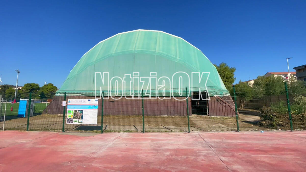 (VIDEO) Quel tendone verde ancora al servizio degli sportivi crotonesi - 